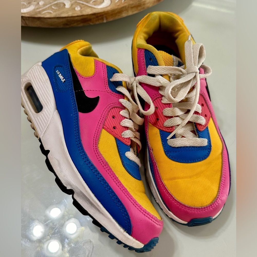 5Y Nike Air Max 90 Colorful Sneakers - Picture 3 of 16